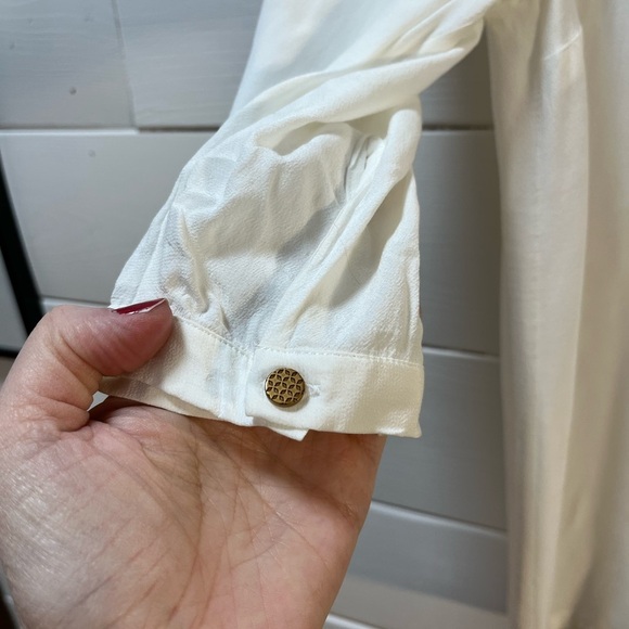 IDANO – off White Blouse with Embroidered Lips Collar – Size 1/Small - Picture 5 of 10